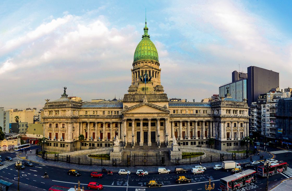 Defendemos la soberanía, el ambiente y las tierras argentinas